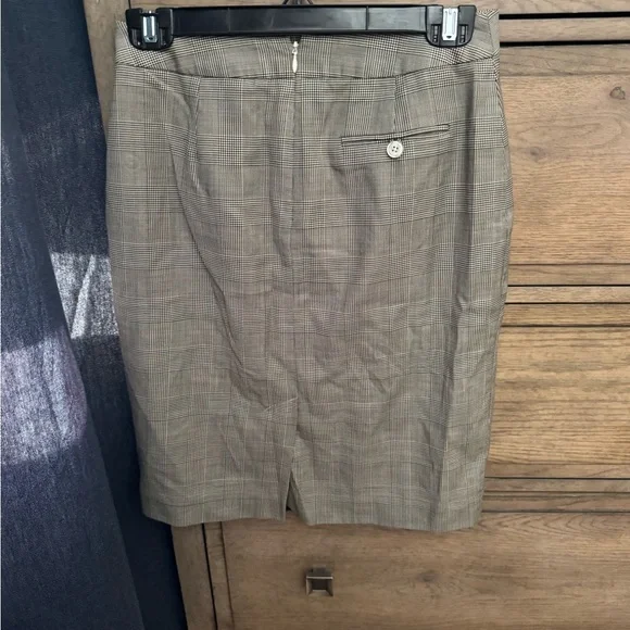 Brooks Brothers Tan and Black Glen Plaid Pencil Skirt - Picture 2 of 3